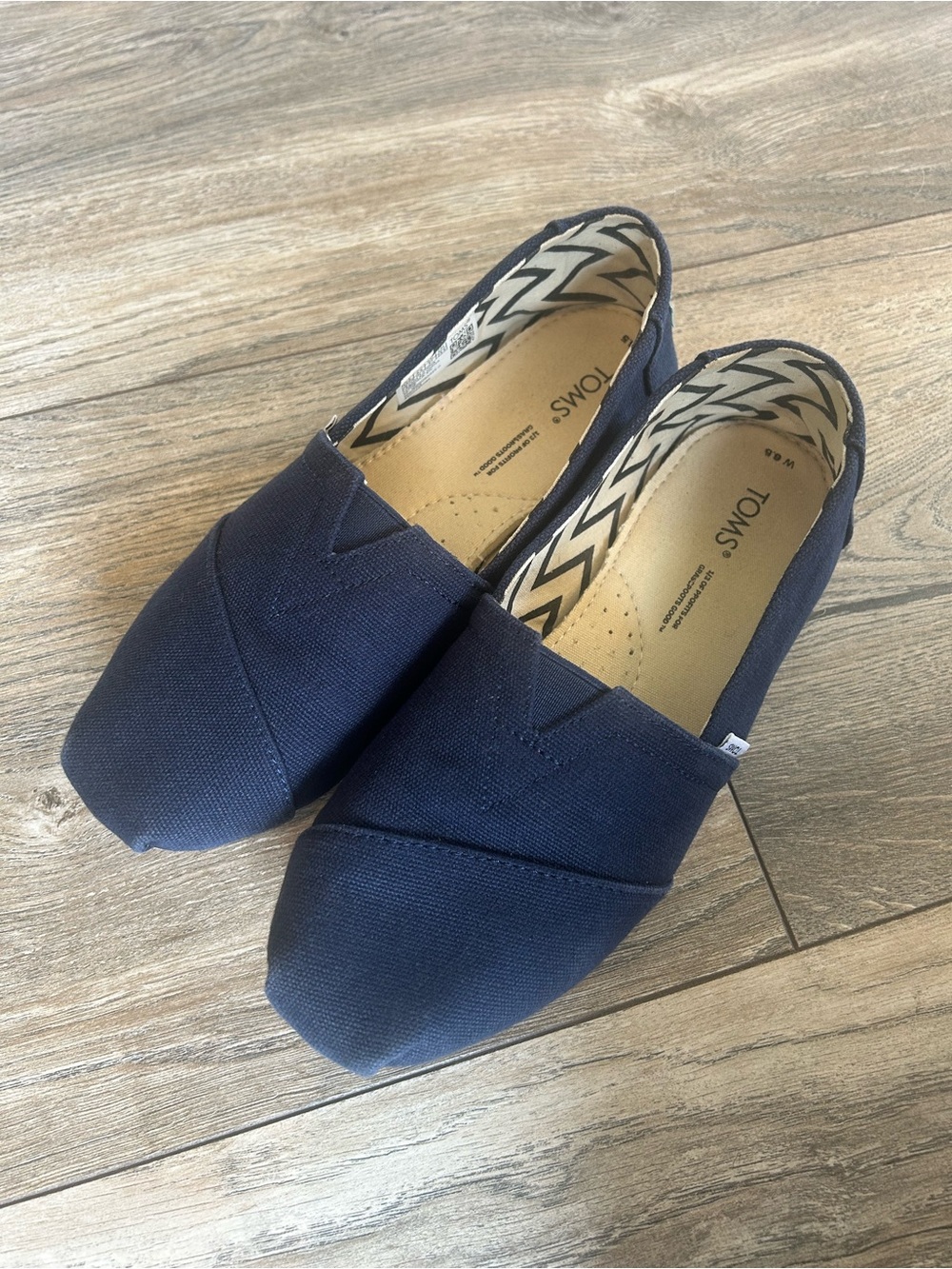 Toms Navy Canvas Slip-On Flats size 6.5 - Picture 3 of 5